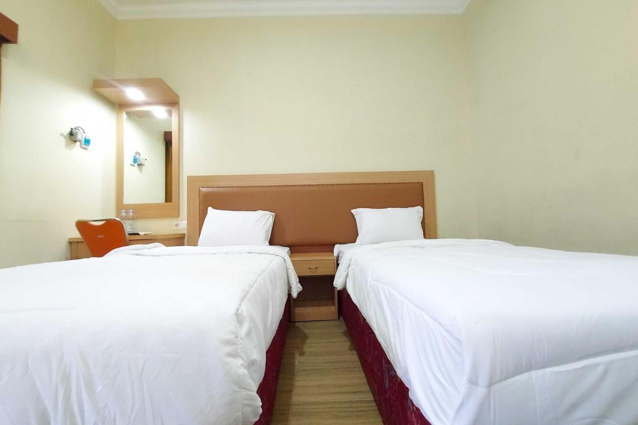 Homestay Fifa Syariah Pati Near Rsud Raa Soewondo Exterior photo