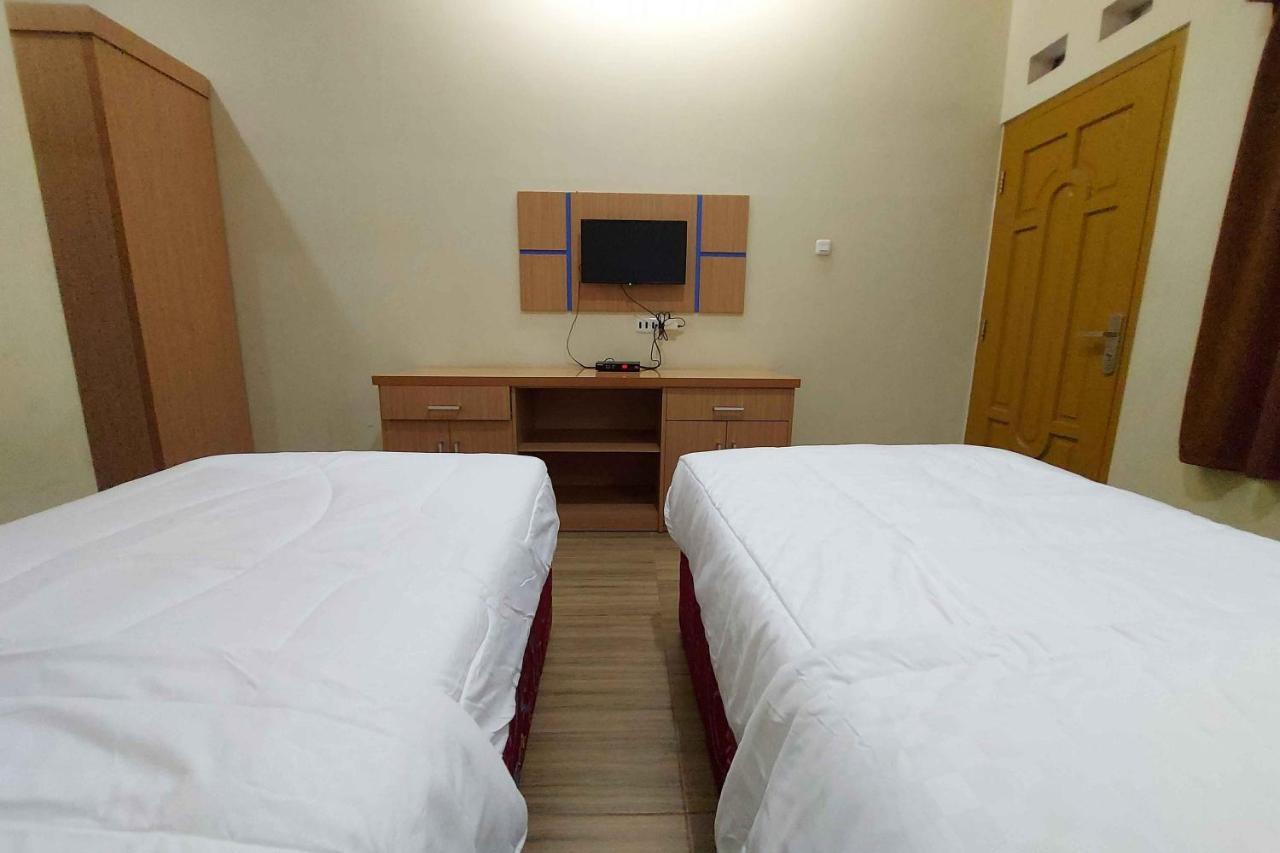 Homestay Fifa Syariah Pati Near Rsud Raa Soewondo Exterior photo